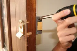 Locksmith Key Store Valley City, OH 330-349-2174 - lock-opening